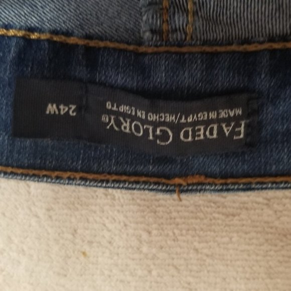 Blue Jeans - Picture 2 of 2